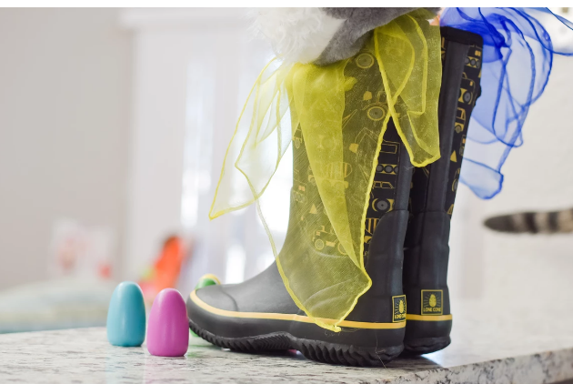 DIY Rain Boot Easter Baskets